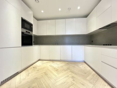 3 Bedroom Serviced Apartment to rent in Oberman Road, Dollis Hill, London, NW10