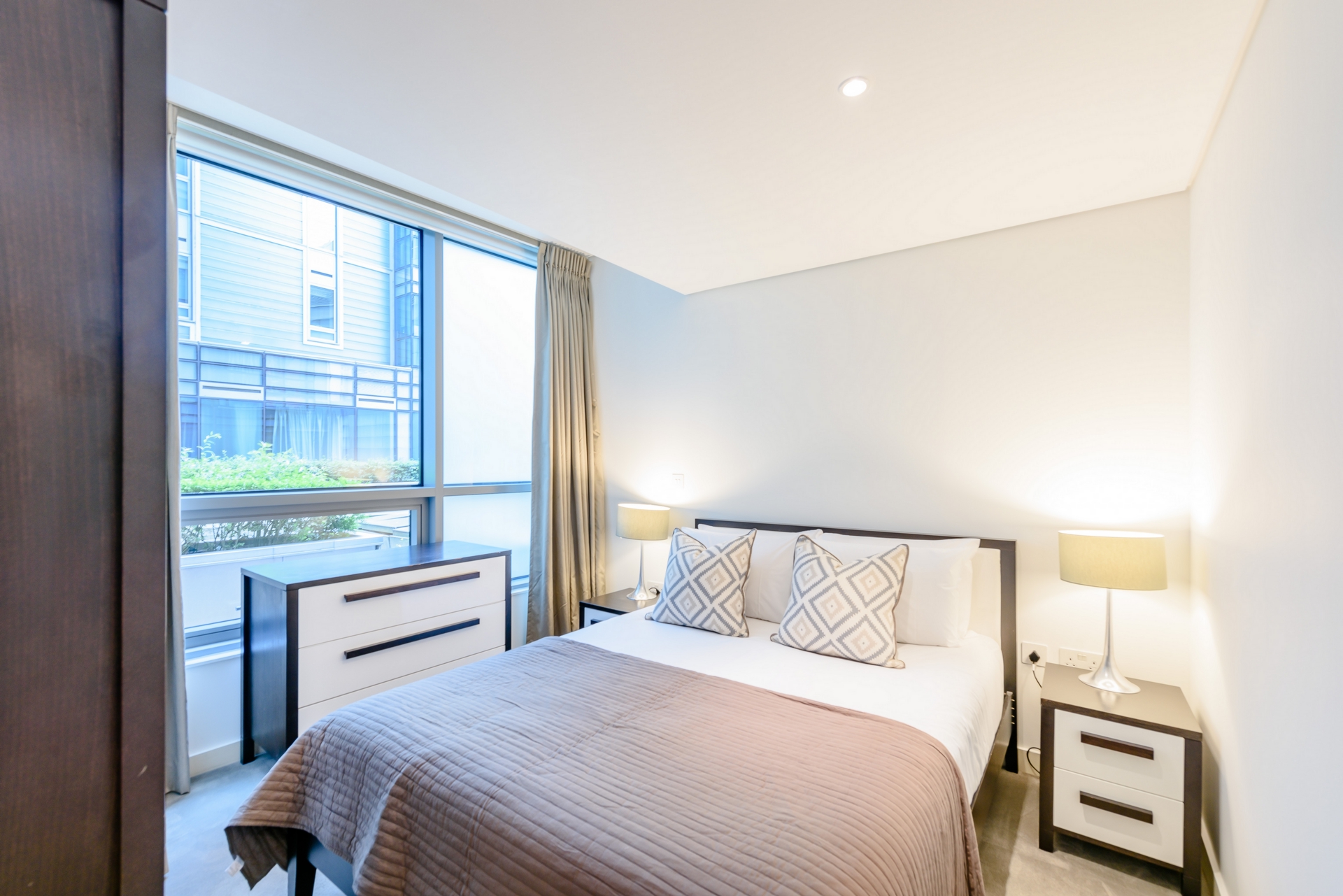 3 Bedroom Apartment to rent in Paddington, London, W2