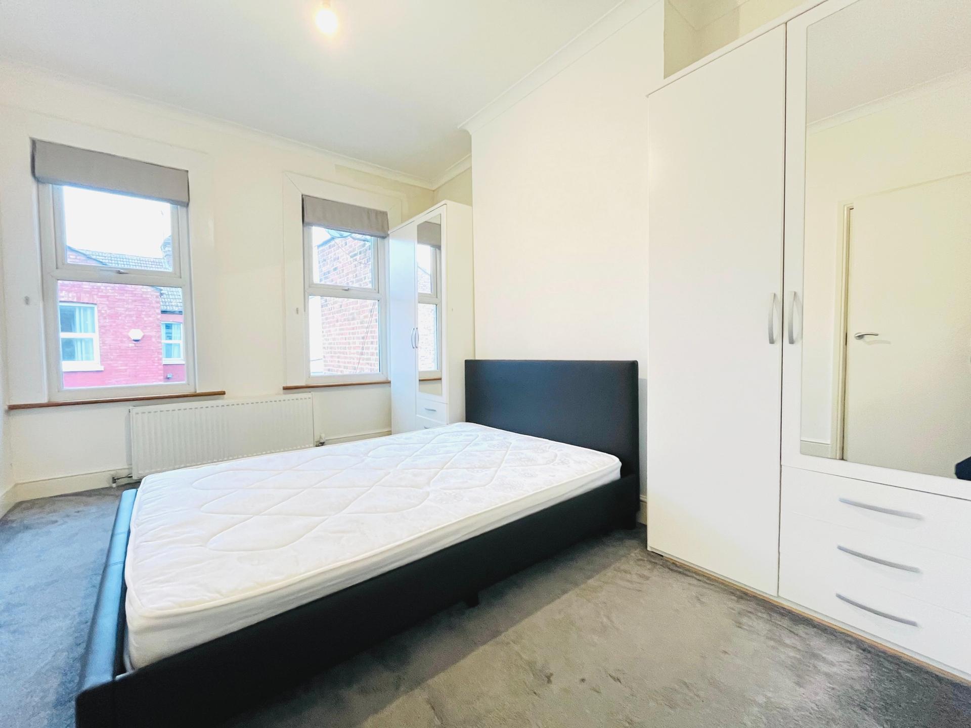 1 Bedroom Flat to rent in Willesden Green, London, NW10