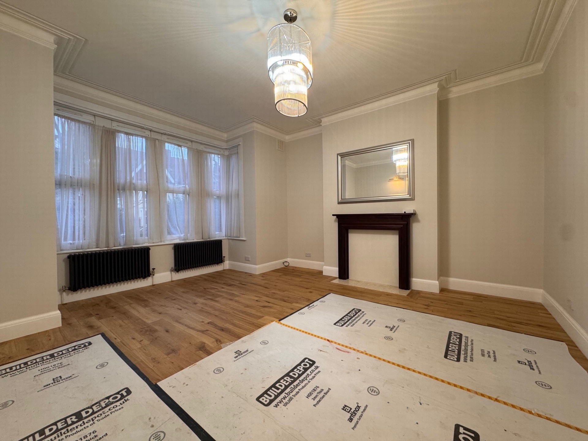 2 Bedroom Flat to rent in Willesden, London, NW2