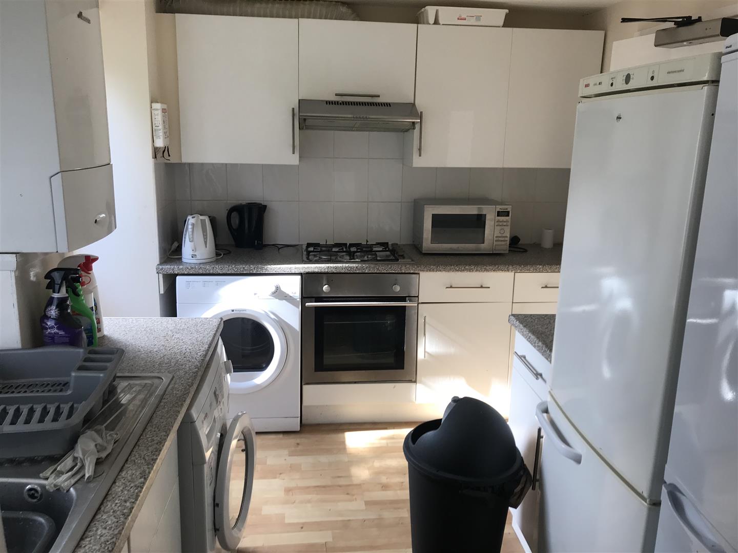 Robins Way, Hatfield, AL10
