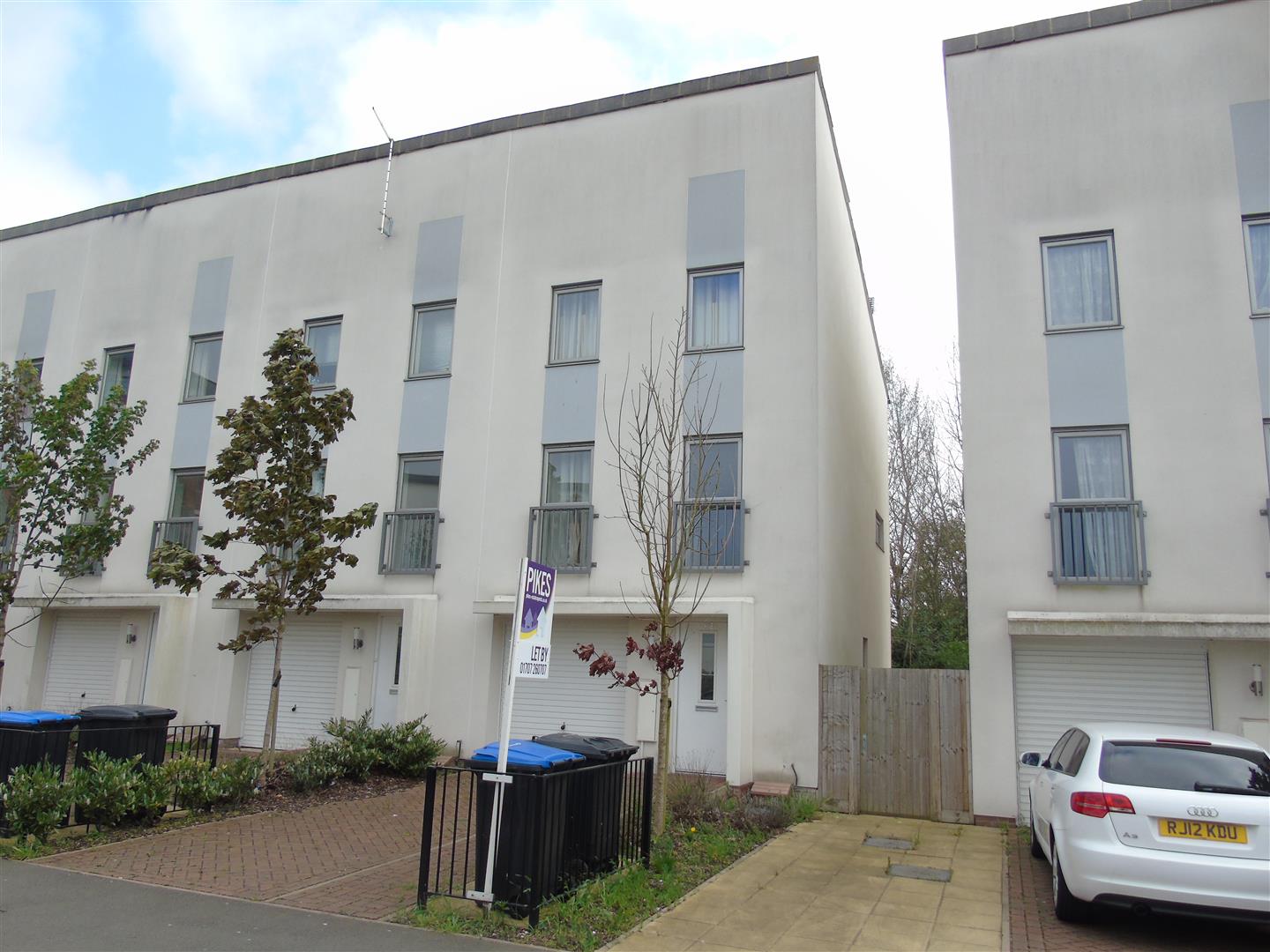 Aviation Avenue, Hatfield, AL10