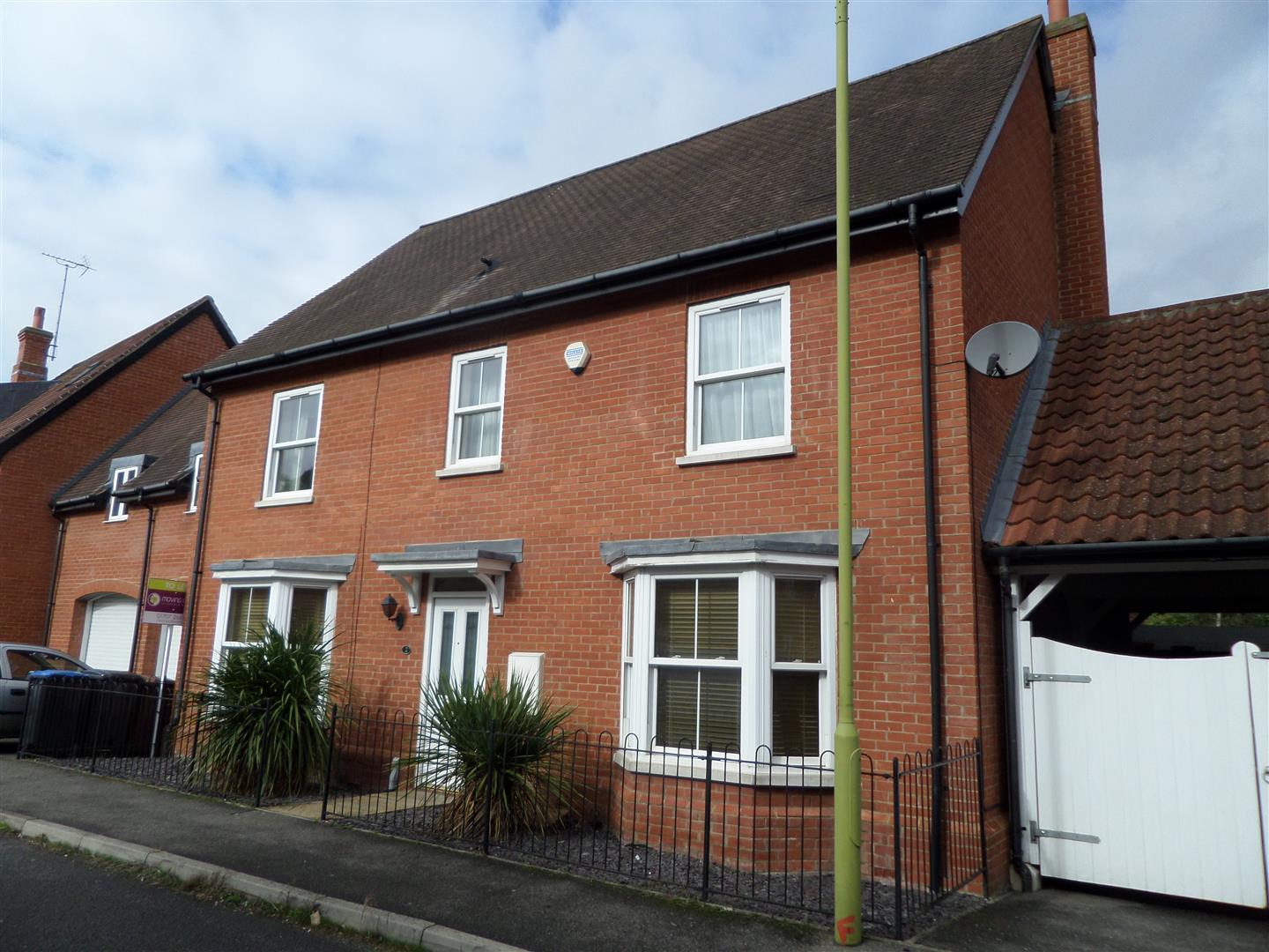 Salisbury Hall Drive, Hatfield, AL10