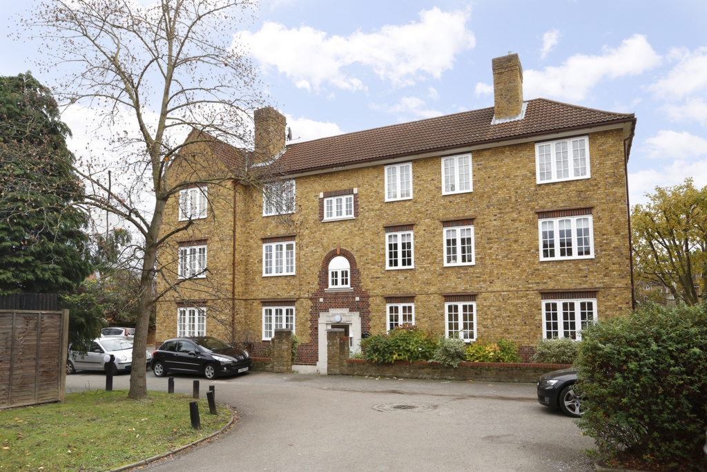 2 Bedroom Flat to rent in Frogmore, Wandsworth, London, SW18