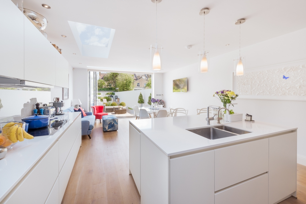 4 Bedroom House to rent in Alma Road, Wandsworth, London, SW18