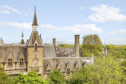 2 Bedroom Apartment to rent in Fitzhugh Grove, Wandsworth, London, SW18