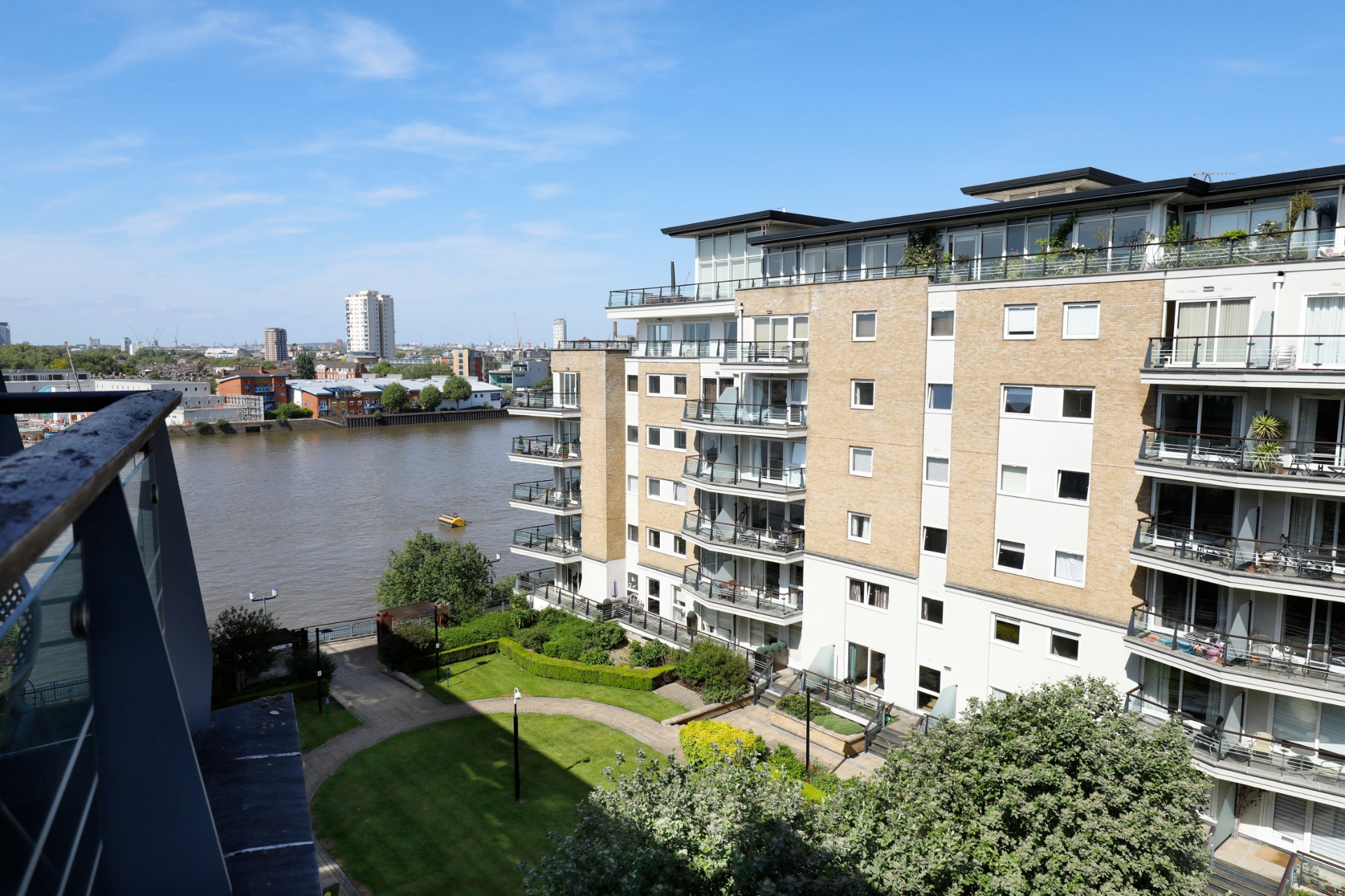 2 Bedroom Apartment to rent in Anchor House, Smugglers Way, Wandsworth, London, SW18