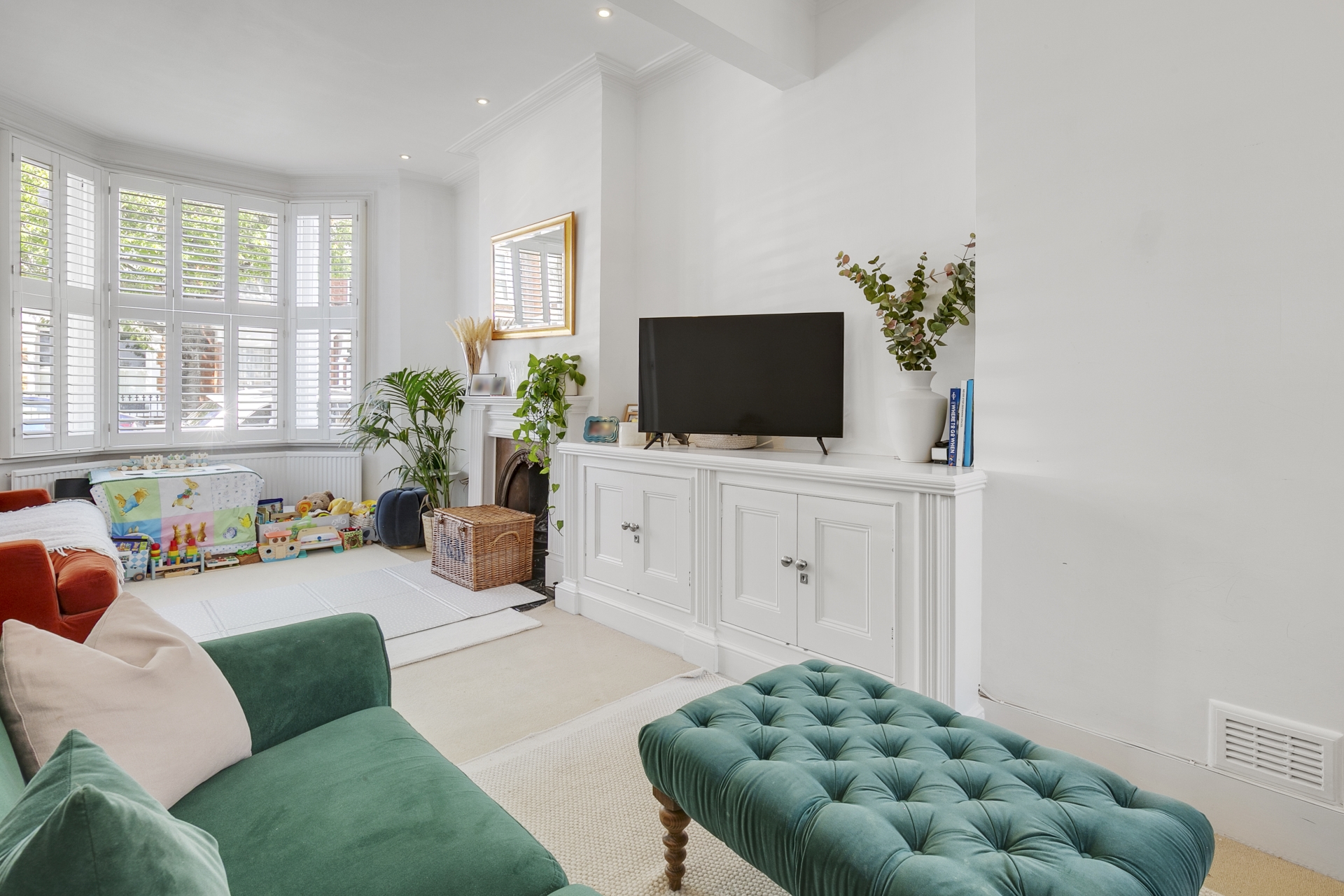 3 Bedroom House to rent in Glendarvon Street, Wandsworth, London, SW15