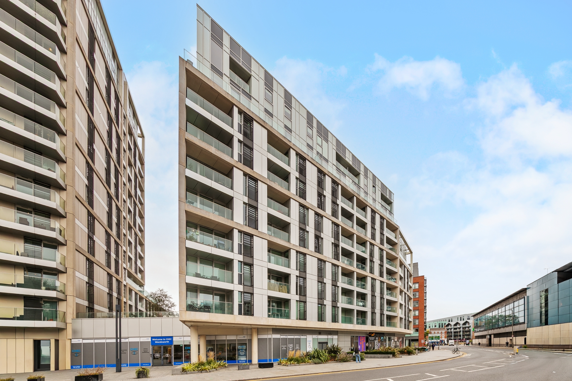 2 Bedroom Apartment to rent in Wandsworth, London, SW18