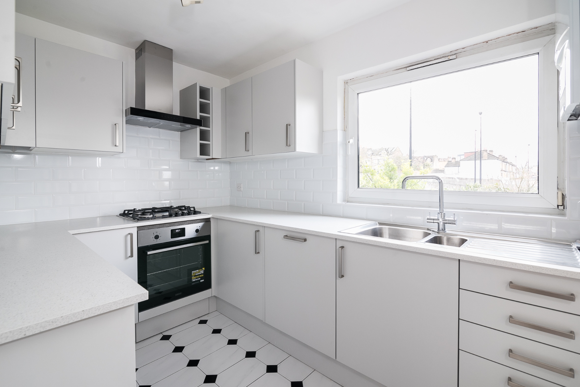 1 Bedroom Flat to rent in , London, SW18