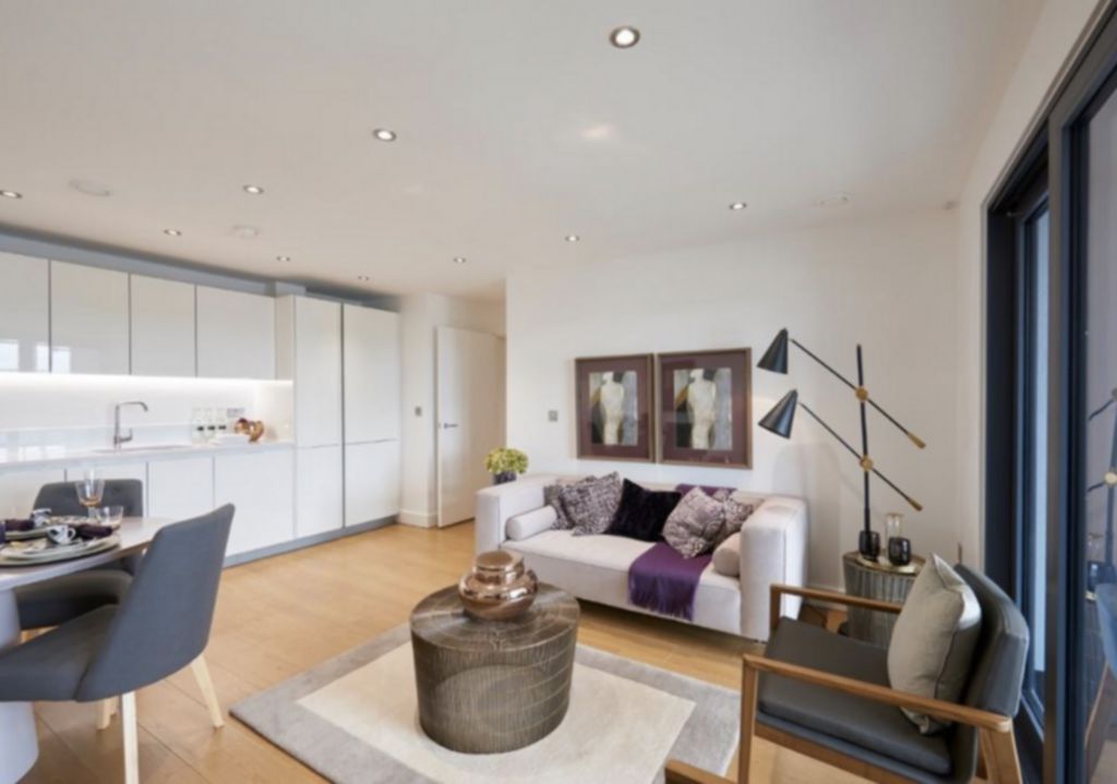 2 Bedroom Apartment to rent in Debden, IG10