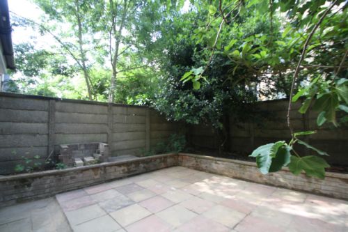 2 Bedroom Flat to rent in Highgate, London, N6