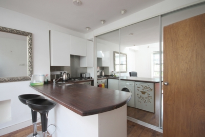 1 Bedroom Flat to rent in Garlinge Road, West Hampstead, London, NW2