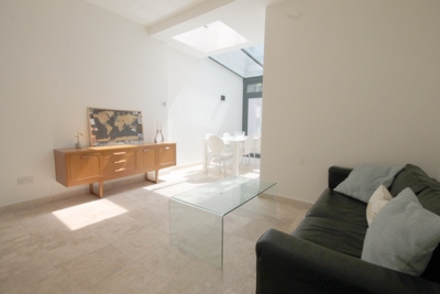 1 Bedroom Flat to rent in Camden Road, Islington, London, N7