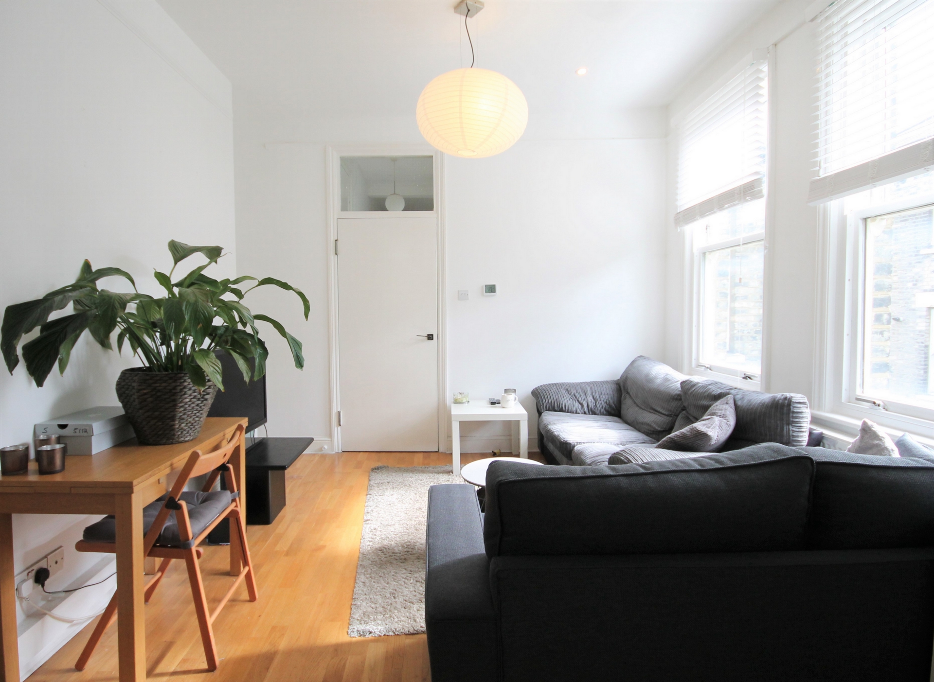 3 Bedroom Flat to rent in Dartmouth Park Hill, London, N19