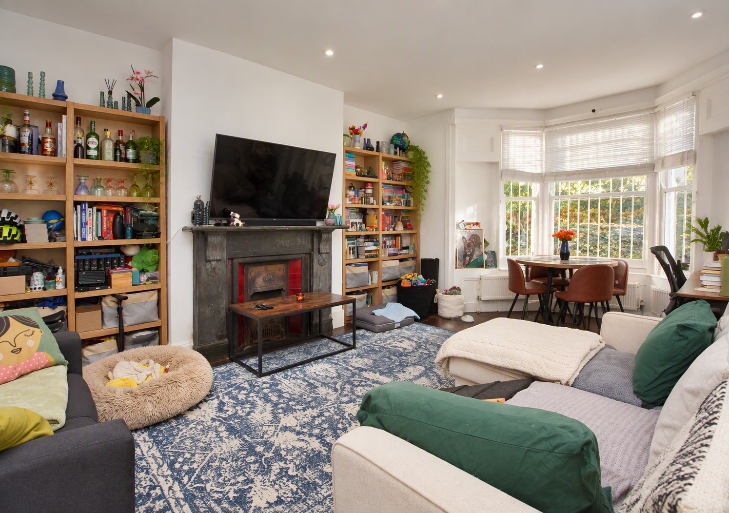 2 Bedroom Flat to rent in Hillmarton Road, Islington, London, N7