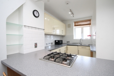 1 Bedroom Flat to rent in Leighton Road, Kentish Town, London, NW5