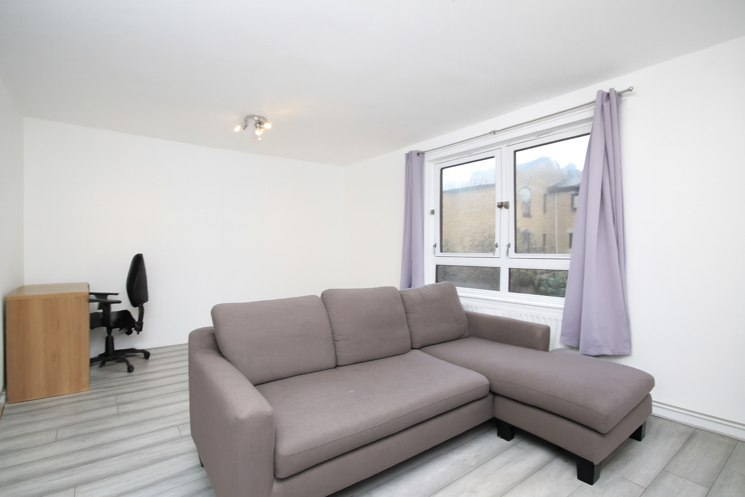 1 Bedroom Flat to rent in Islington, London, N7