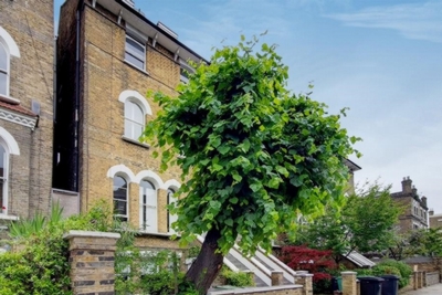 3 Bedroom Flat to rent in North Villas, Camden, London, NW1