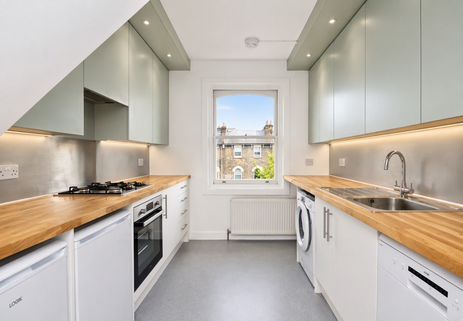 3 Bedroom Flat to rent in Camden, London, NW1