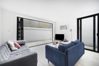 2 Bedroom Flat to rent in Prince of Wales Road, Kentish Town, London, NW5