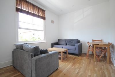 2 Bedroom Flat to rent in Bartholomew Road, Kentish Town, London, NW5