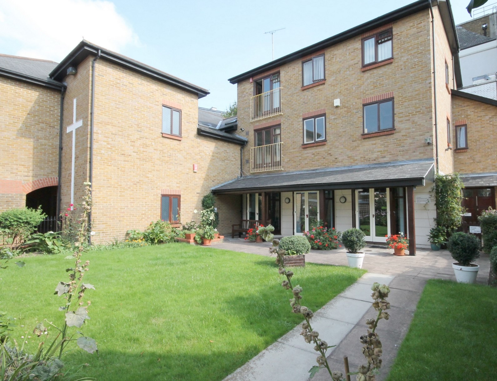 2 Bedroom Flat to rent in Kentish Town, London, NW1