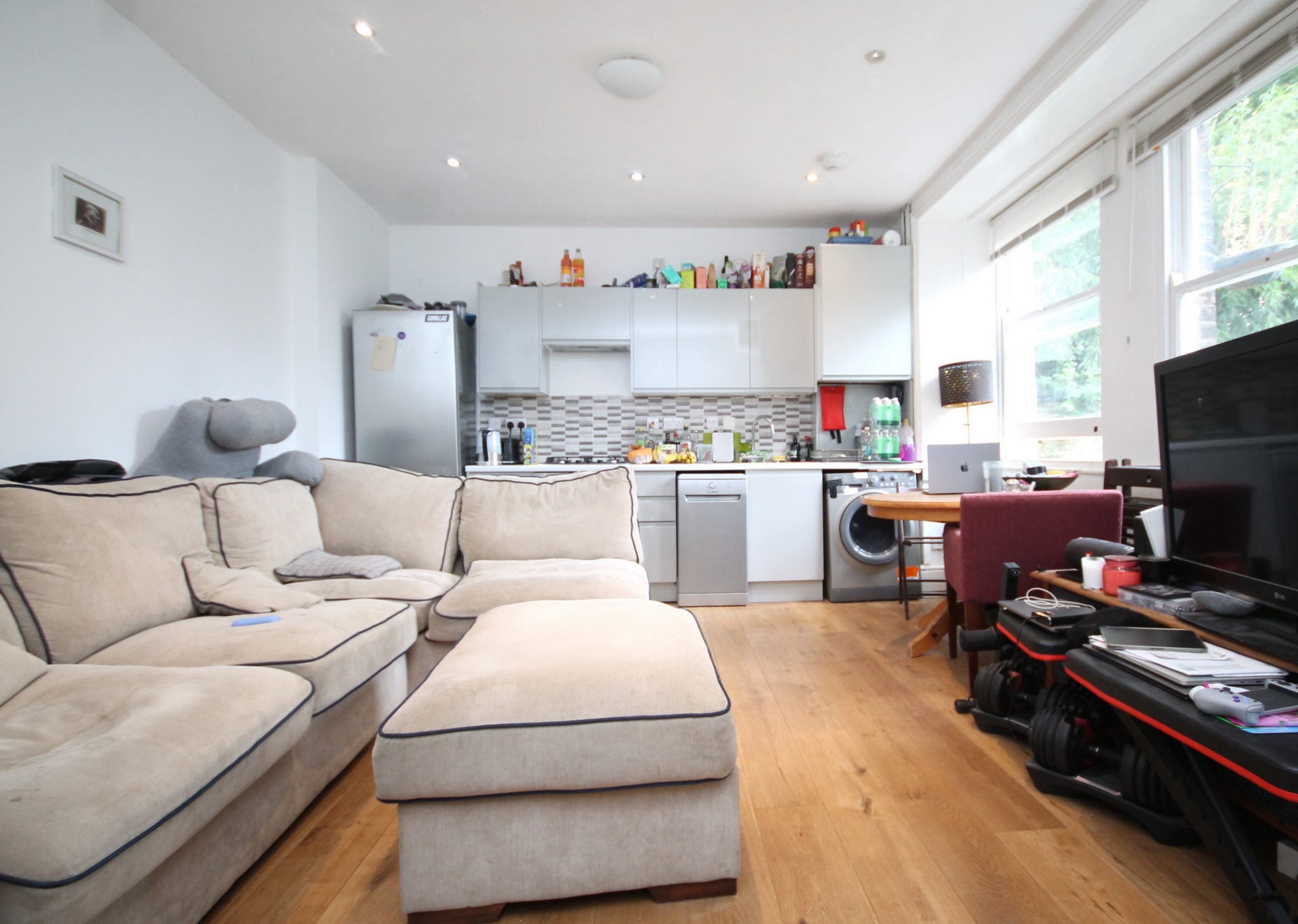 2 Bedroom Flat to rent in Kentish Town, London, NW5
