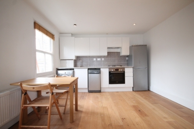 3 Bedroom Flat to rent in Mayton Street, Islington, London, N7