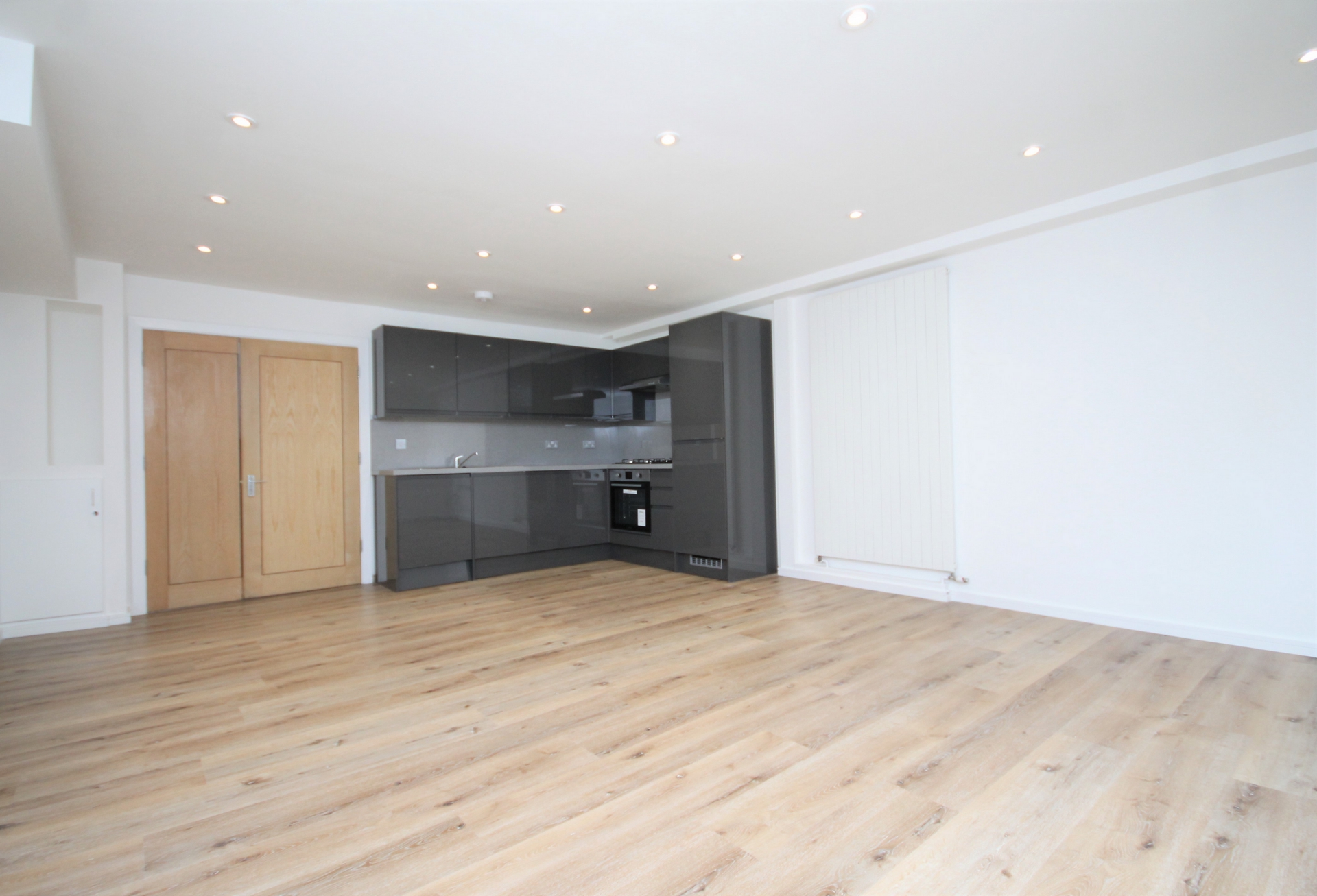 3 Bedroom Maisonette to rent in Camden, London, NW1