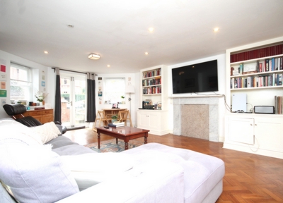 2 Bedroom Flat to rent in Mount View Road, Stroud Green, London, N4