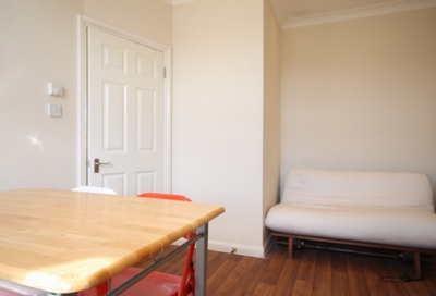 2 Bedroom Flat to rent in Malden Road, Chalk Farm, London, NW5