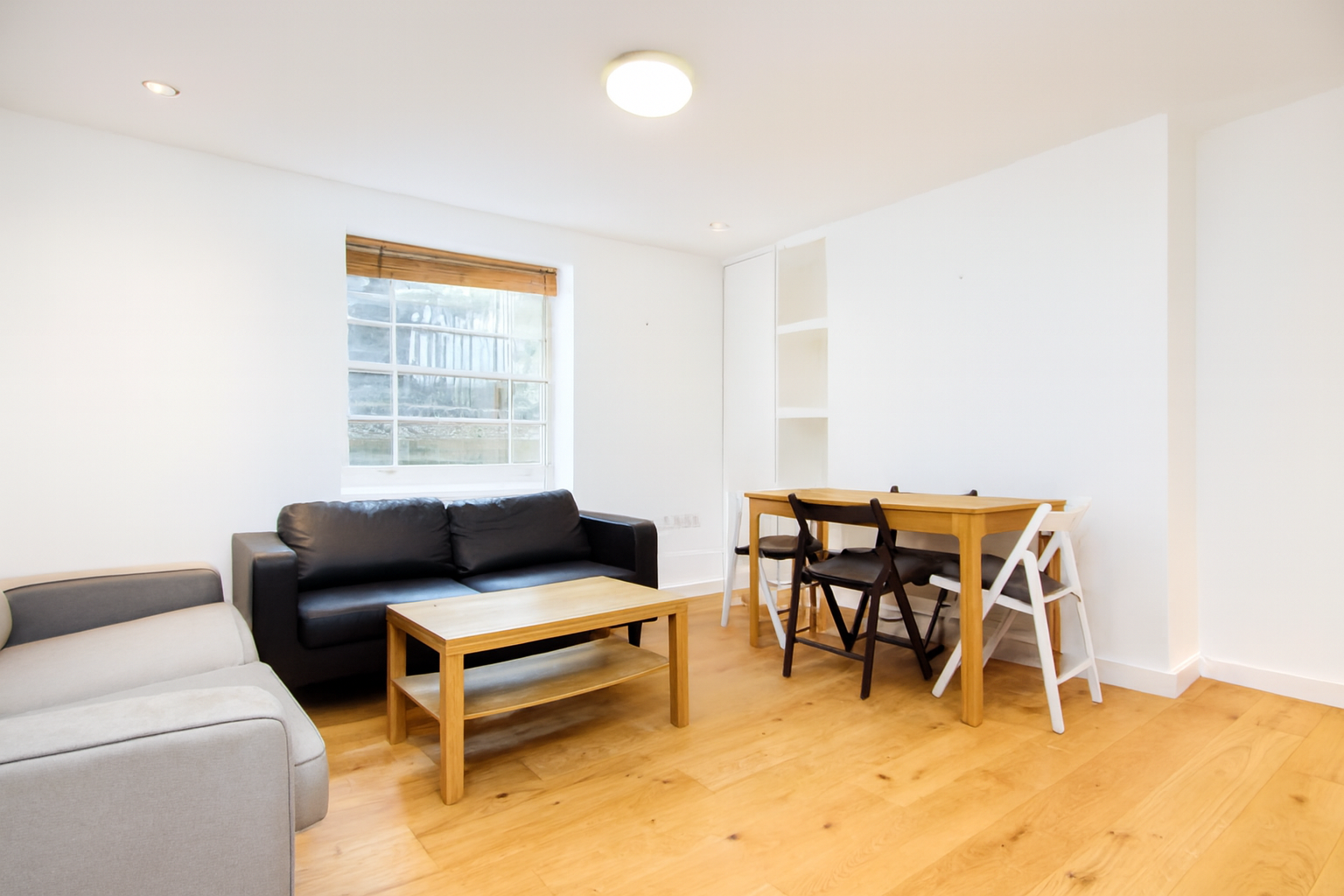 3 Bedroom Flat to rent in Archway, London, N19