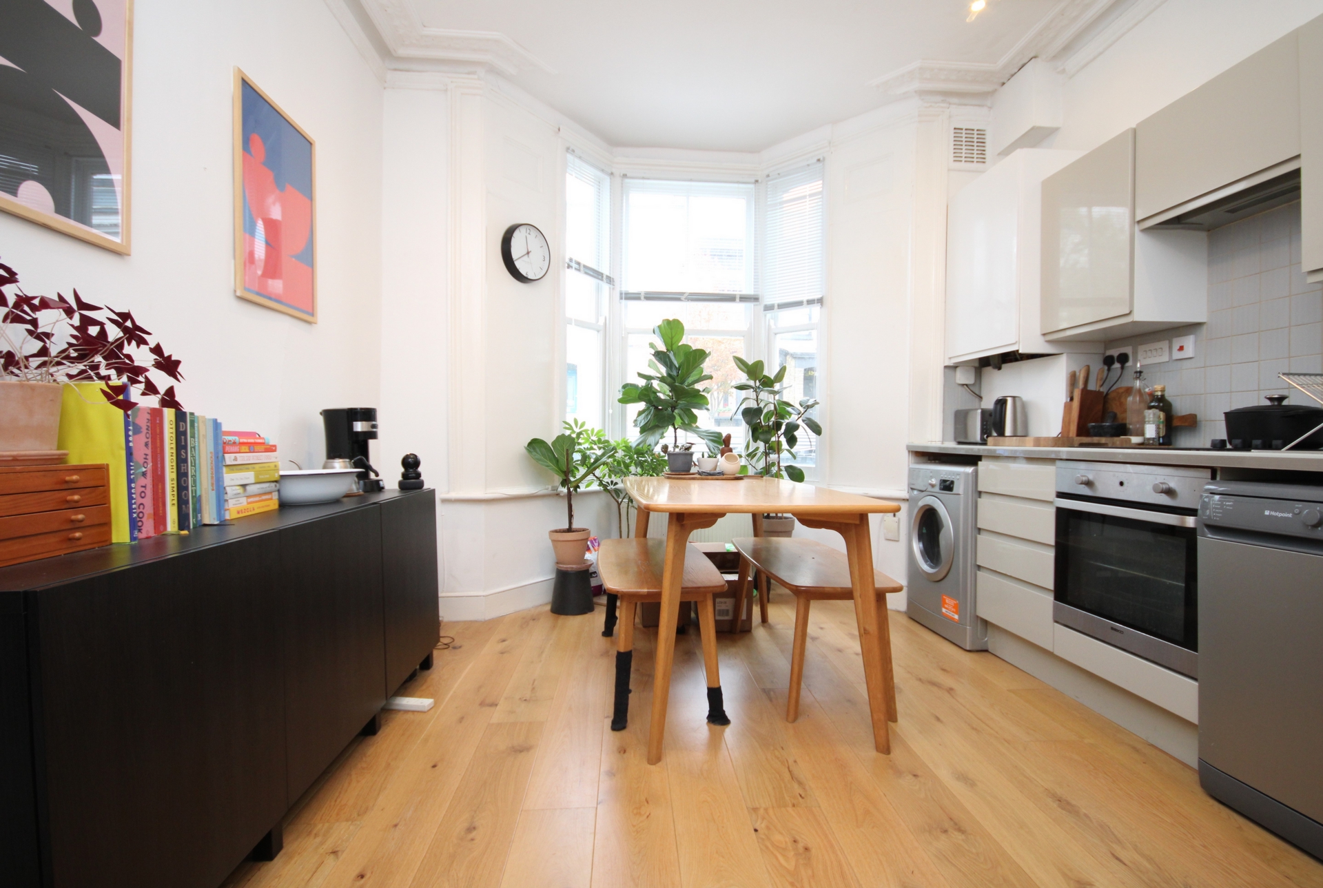 2 Bedroom Flat to rent in Stoke Newington, London, N16