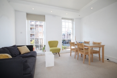 2 Bedroom Flat to rent in Frampton Street, Marylebone, London, NW8