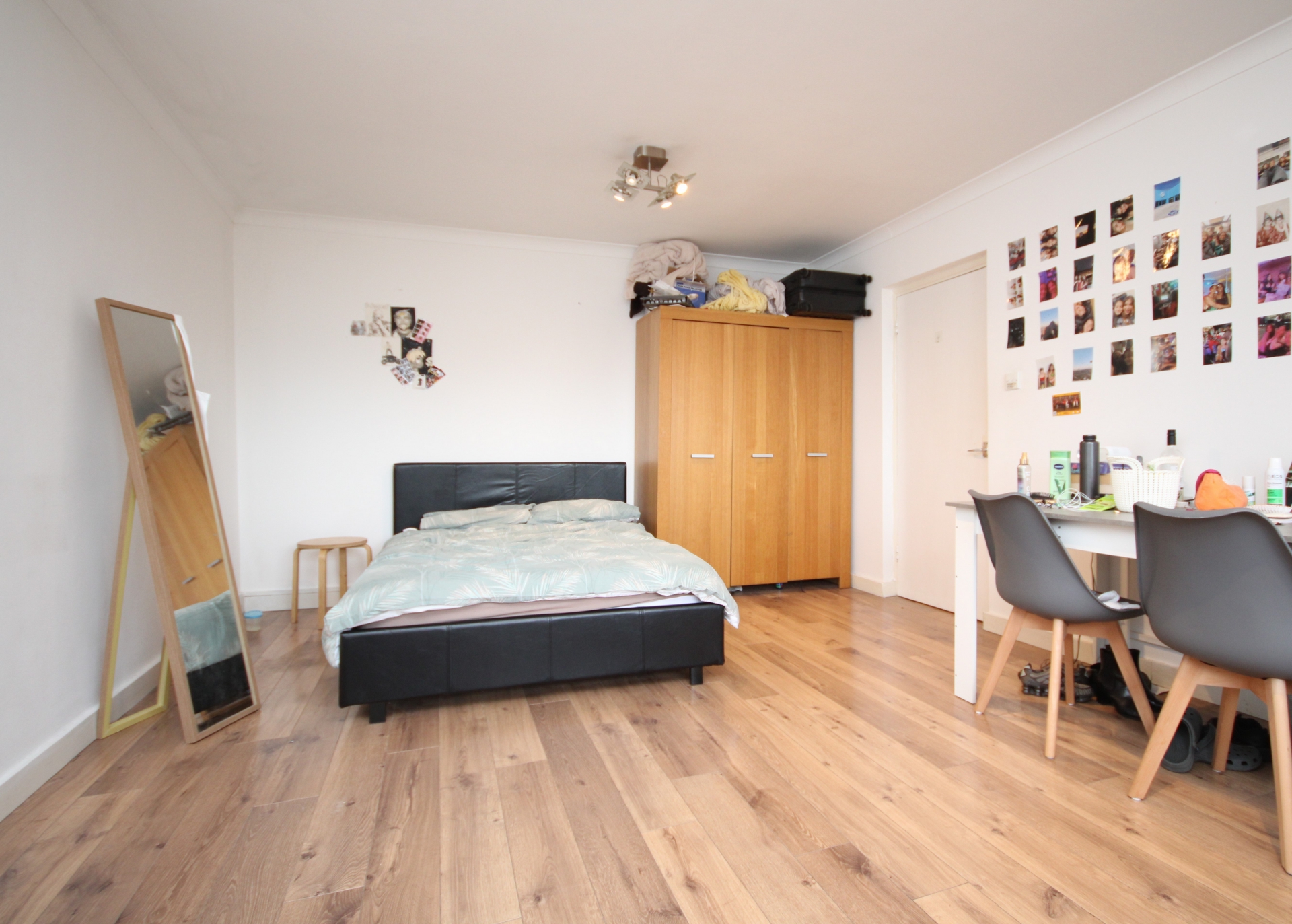 3 Bedroom Flat to rent in Camden Town, London, NW1