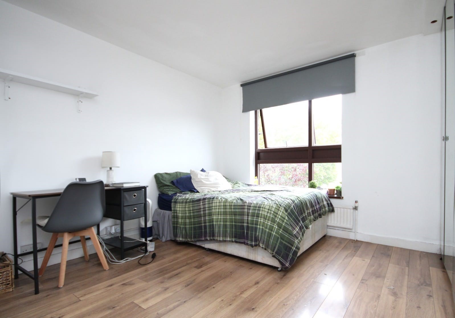 3 Bedroom Flat to rent in Camden Town, London, NW1