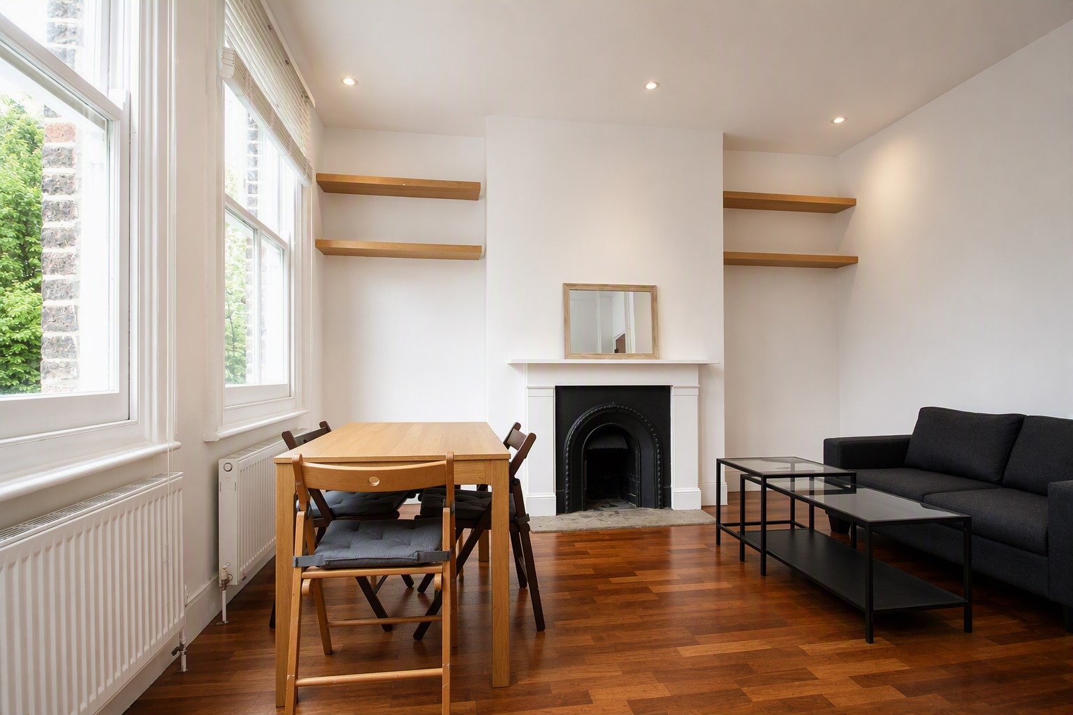 2 Bedroom Flat to rent in Islington, London, N7