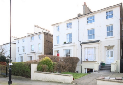 2 Bedroom Flat to rent in Miranda Road, Archway, London, N19
