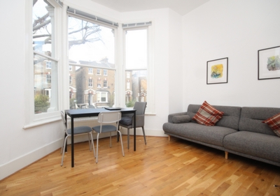 1 Bedroom Flat to rent in Hartham Road, Islington, London, N7