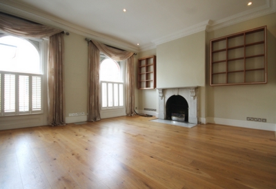 4 Bedroom Flat to rent in Regents Park Road, Primrose Hill, London, NW1