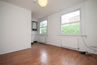 1 Bedroom Flat to rent in Malden Road, Chalk Farm, London, NW5