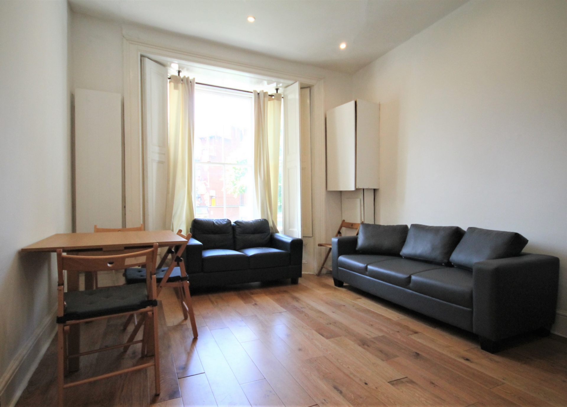 2 Bedroom Flat to rent in Islington, London, N7