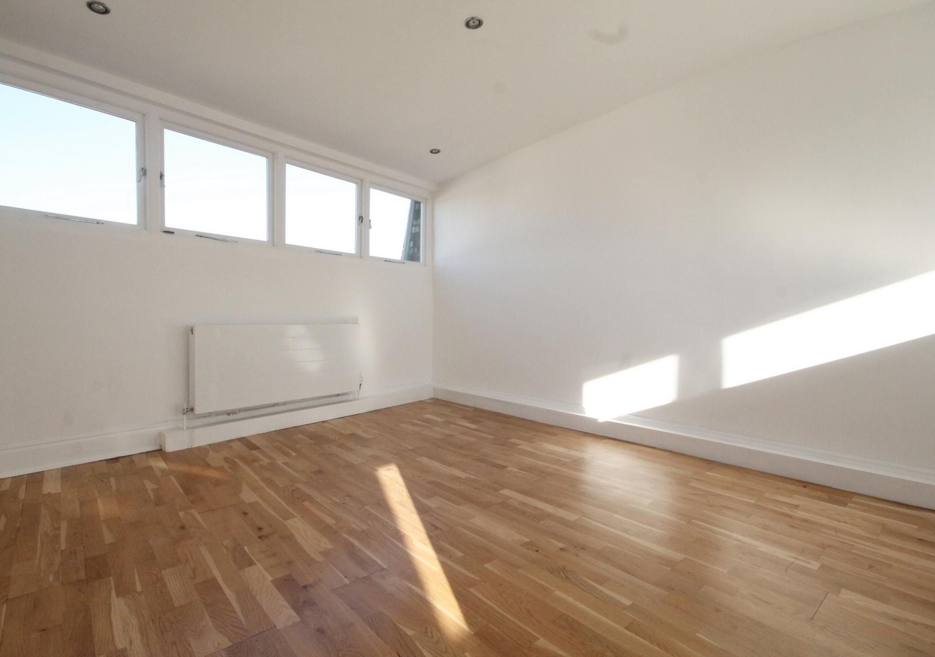 1 Bedroom Studio to rent in Mayton Street, Islington, London, N7