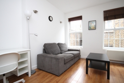 1 Bedroom Flat to rent in Royal College Street, Camden, London, NW1