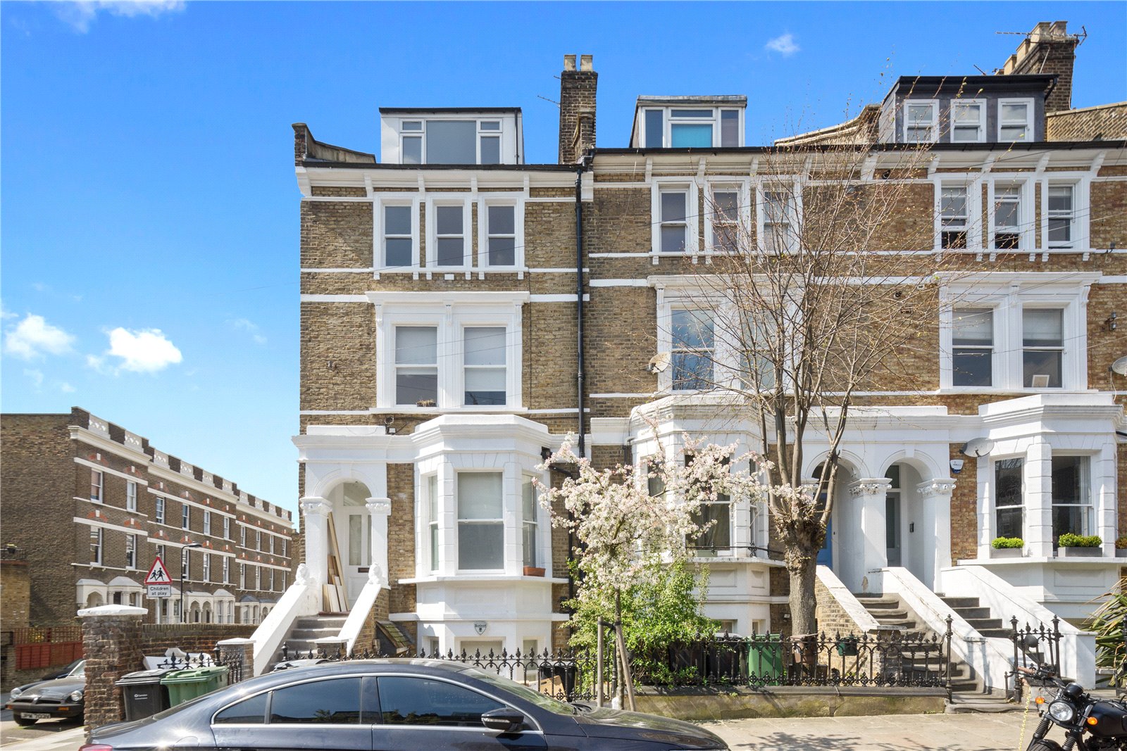 3 Bedroom Flat to rent in Kentish Town, London, NW5