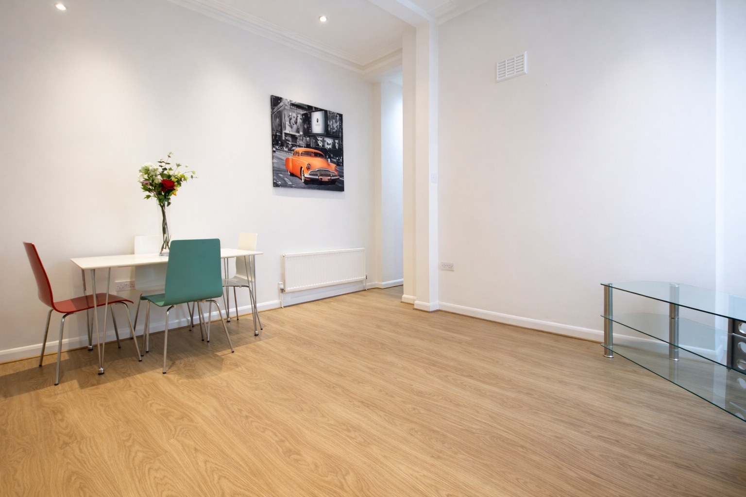 2 Bedroom Flat to rent in Cricklewood, London, NW2