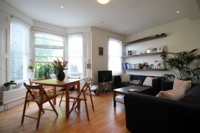 2 Bedroom Flat to rent in Freegrove Road, Islington, London, N7