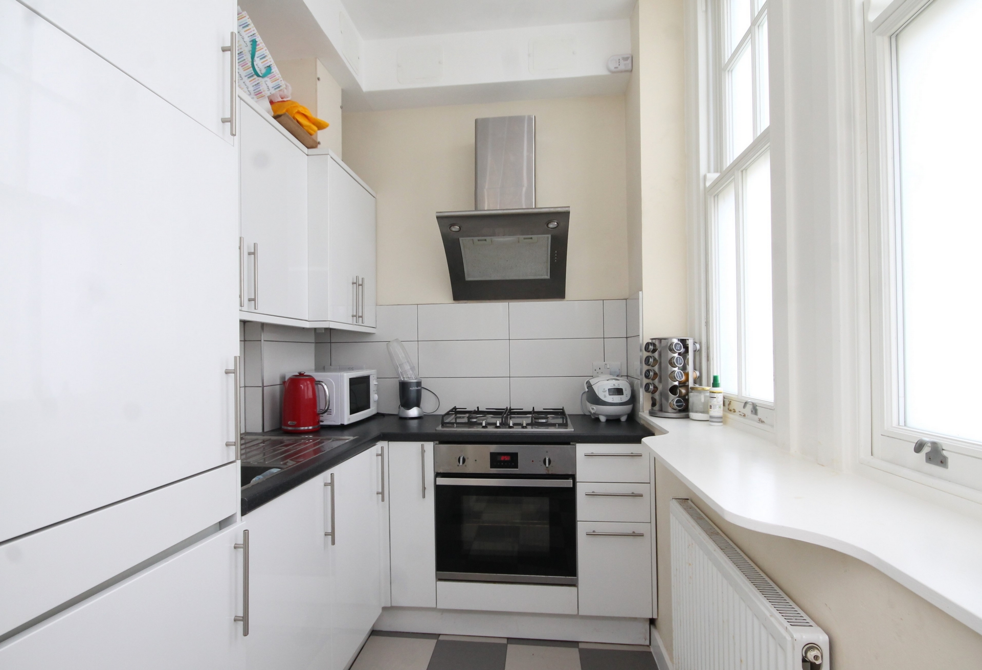 1 Bedroom Flat to rent in Royal College Street, Camden, London, NW1