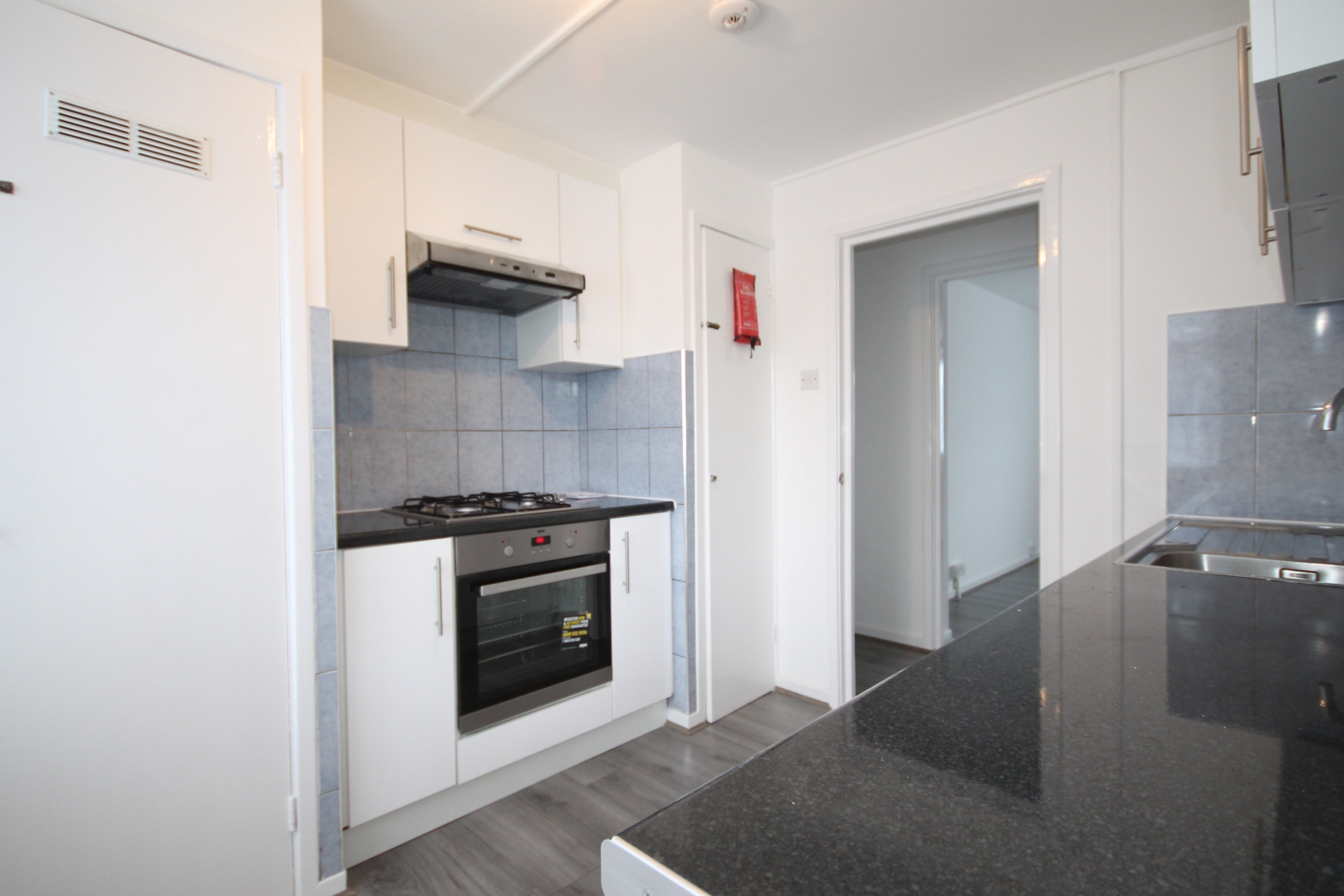 3 Bedroom Flat to rent in Alexandra Park, London, N8